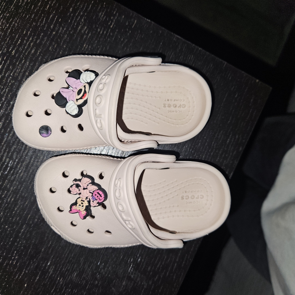 CROCS Pink Sandals with Minnie Jibbets